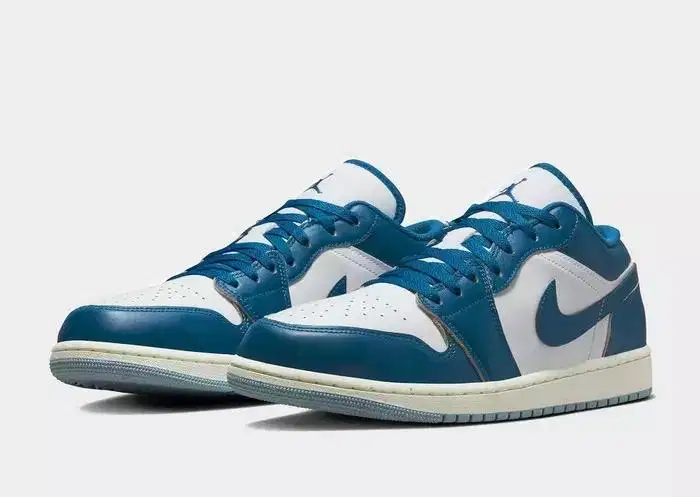 Jordan 1 Low SE White