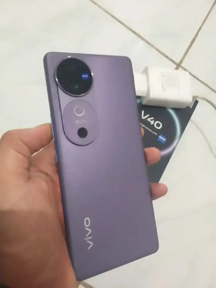 Vivo V40 5G 12/256