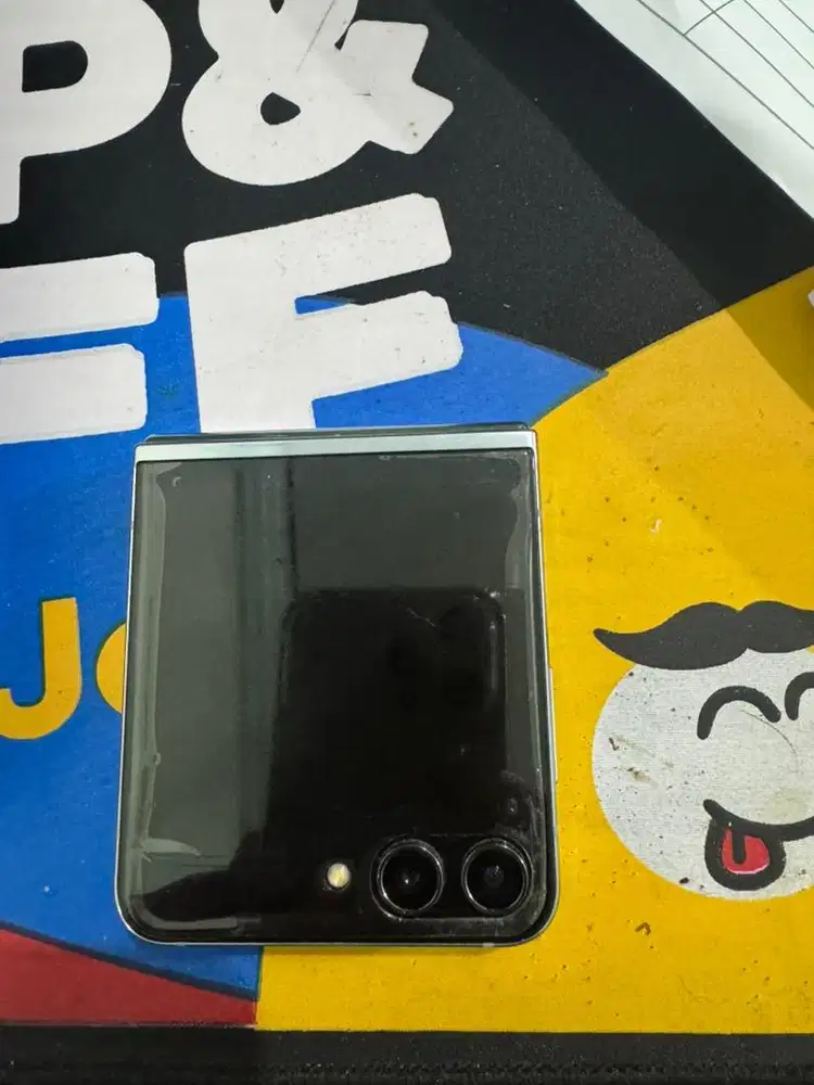 Dijual samsung Z flip 5