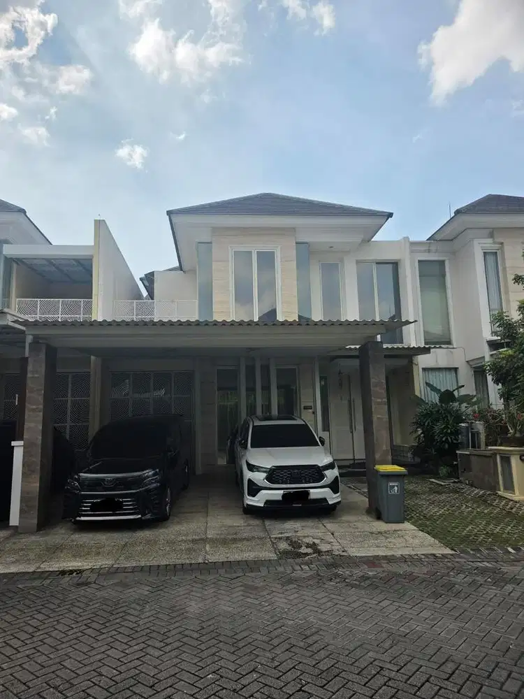 DIJUAL RUMAH PAKUWON INDAH VBR MODERN MINIMALIS SEMI FURNISH ROW LEBAR