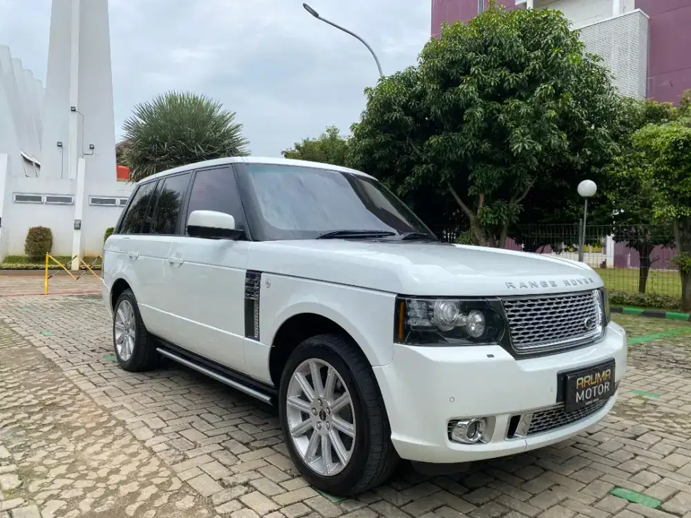 Range Rover Vogue 5.0 Tahun 2013