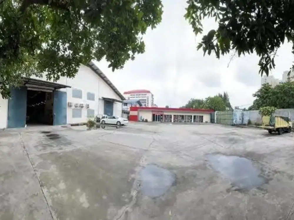 Gudang Pegangsaan Dua Klp Gading : LT 6961 m2, LB 2800 m2, Jalan Raya