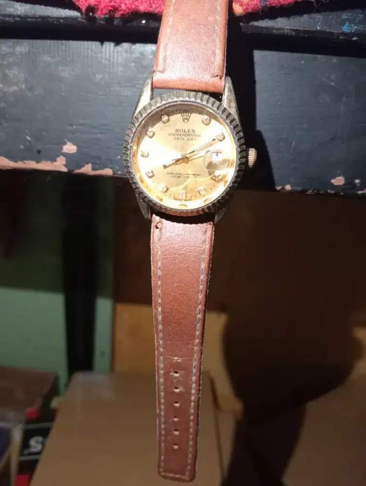 Jam tangan merek rolex