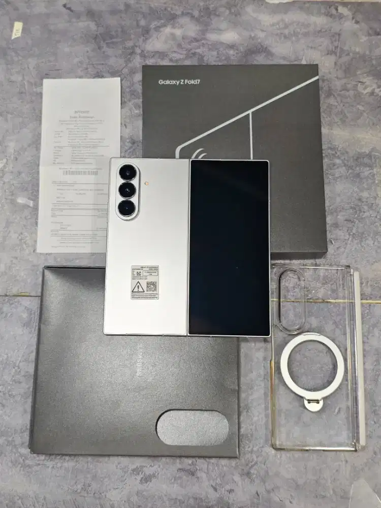 Samsung Z Fold 7 12/256 2 bulan pakai