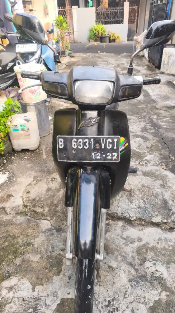 Astrea legenda 2002