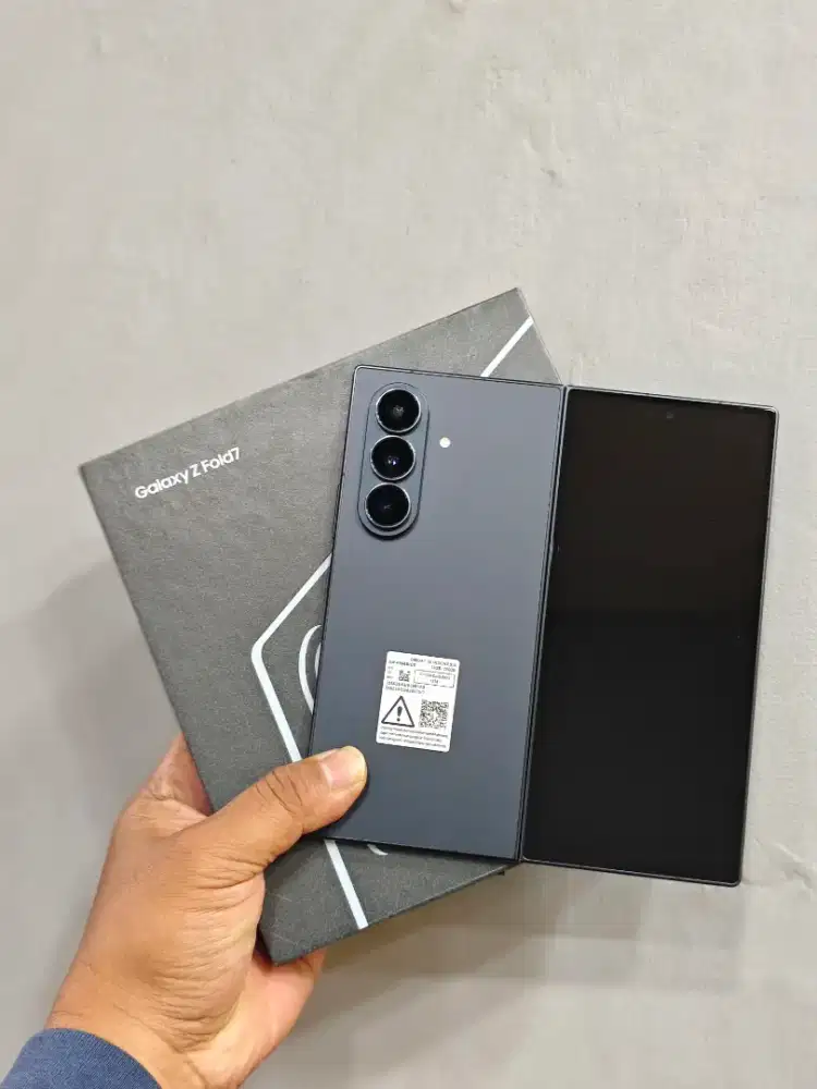 Samsung Z Fold7 12/256 silver shadow