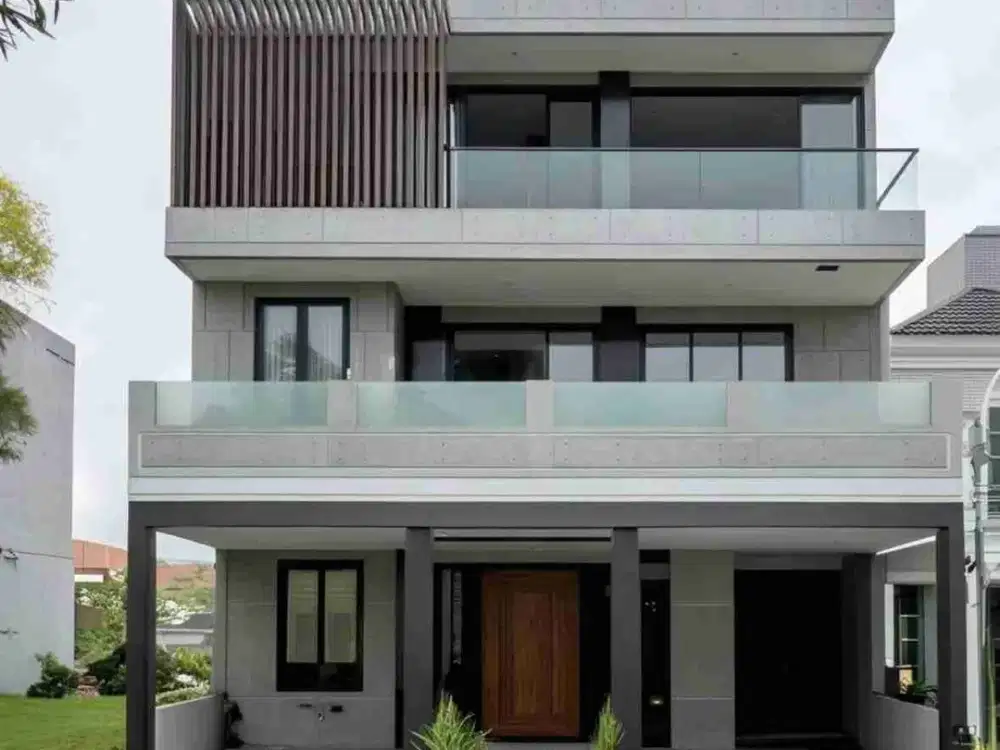 Dijual Rumah Mewah 3 Lantai Full Furnished di Perumahan Casa Goya Kebon Jeruk Jakarta Barat
