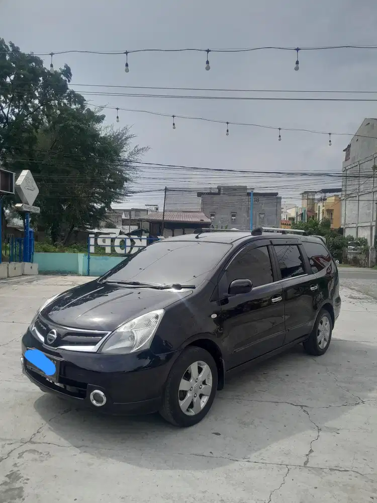 Nissan Livina 2011 Bensin