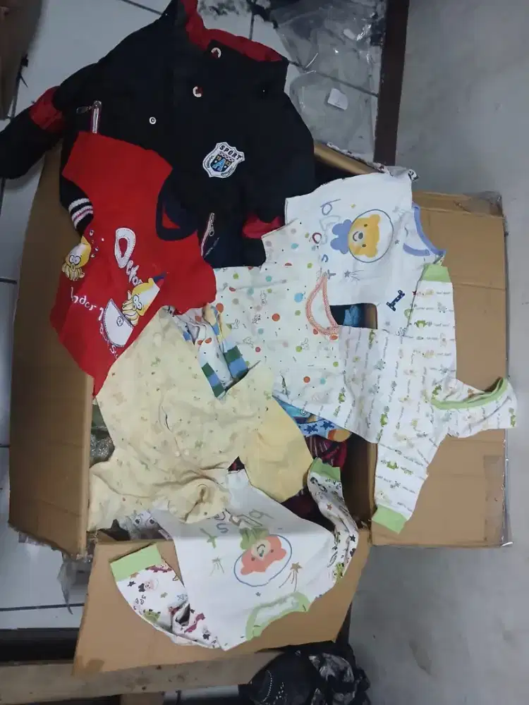 Baju bayi anak laki dari 1 bulan sd 5 tahun bagus 100%, sekardus