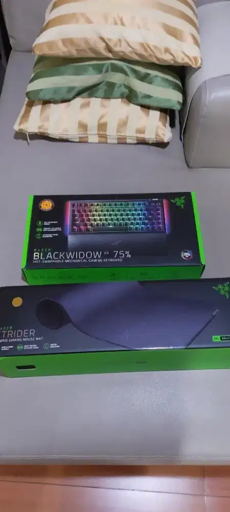 dijual keyboard blackwidow + strider razer