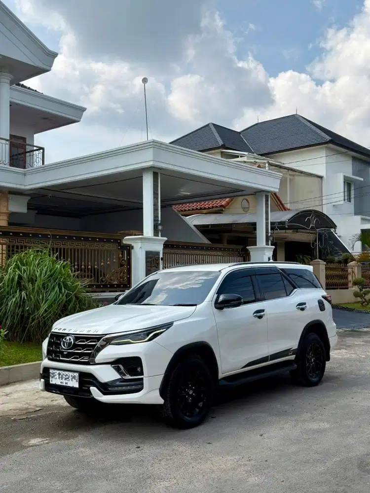 Fortuner GR 2.8 2022  pakaian pribadi ISTIMEWA Grade A+