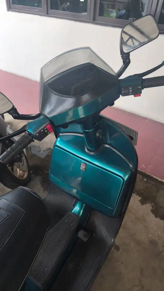 Vespa Exel elektrik starter Di jual cepat