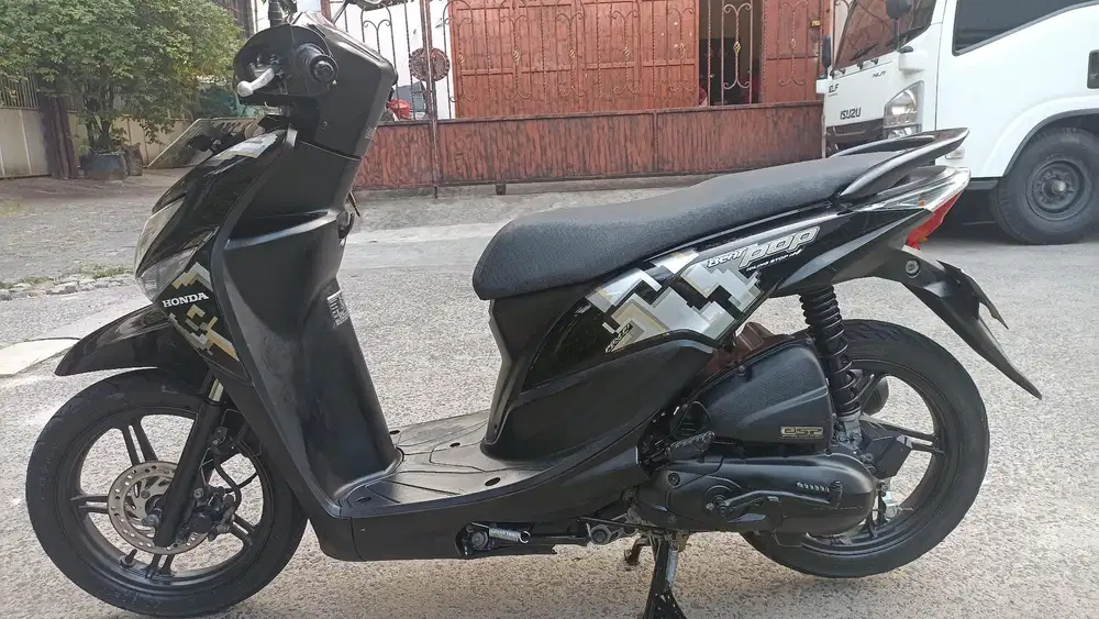 Honda beat pop CBS ISS tahun 2018.