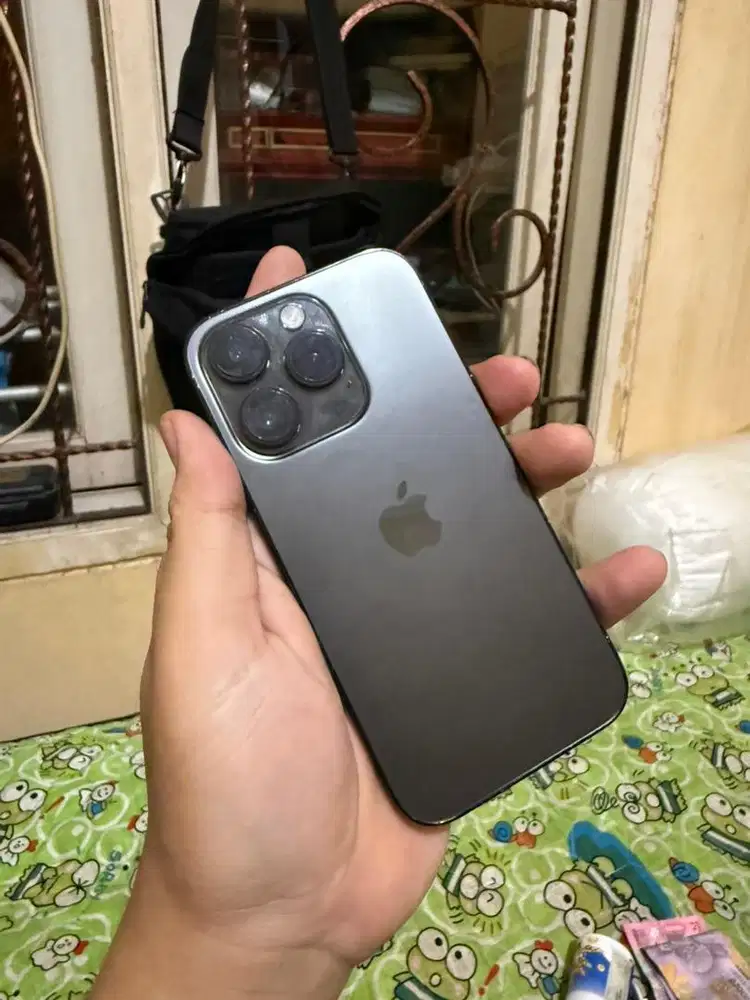 Iphone 14 pro 128 spaceblack Minus tipis Fullset