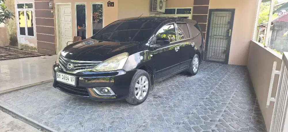 Grand livina XV matic 2014