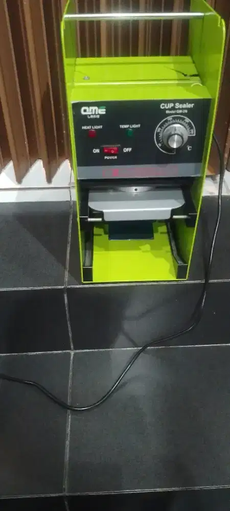 mesin cup  sealer