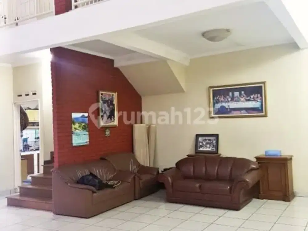 Turun Harga Rumah Rasa Villa Investasi Bagus Daerah Wisata Lembang