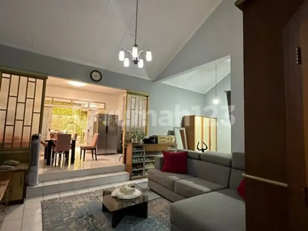Rumah Siap Pakai Lengkap Dg R.tamu, R.makan, R.keluarga Lingkungan.tenang Di Kopo Permai