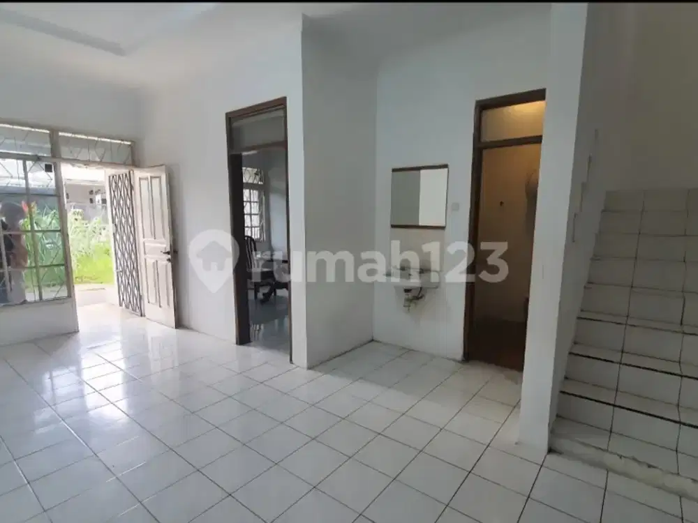 Rumah Siap Huni Dg 4 Kmr Tidur di Batununggal
