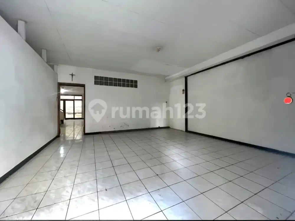 2 In 1 Rumah Sekalian Usaha Di Area Niaga Ence Azis. Siap Dinego