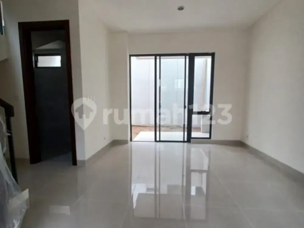Rumah Siap Huni Dg Club House di Podomoro Bdg