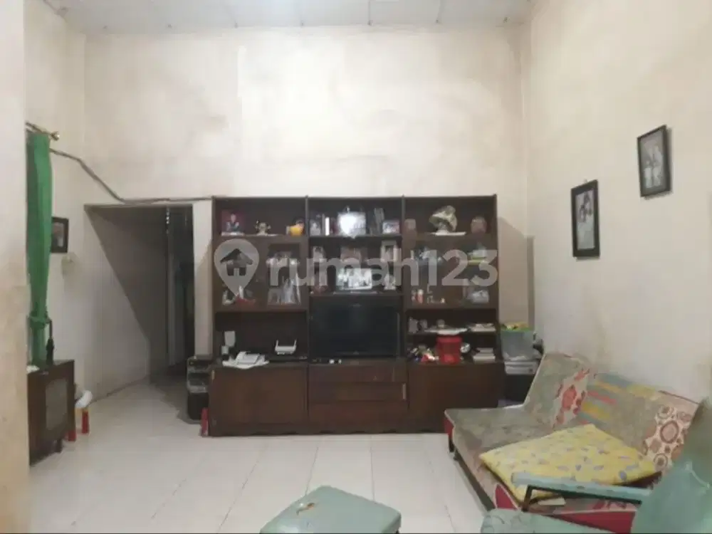 Rumah dekat kemana2 lingkungan tidak kumuh siap dinego
