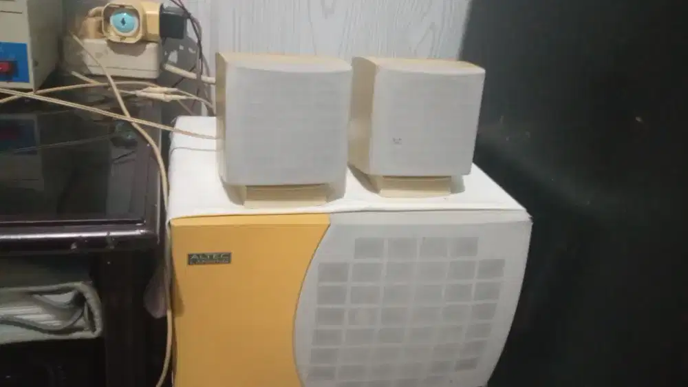 Aktif speaker Altec lansing normal 100volt