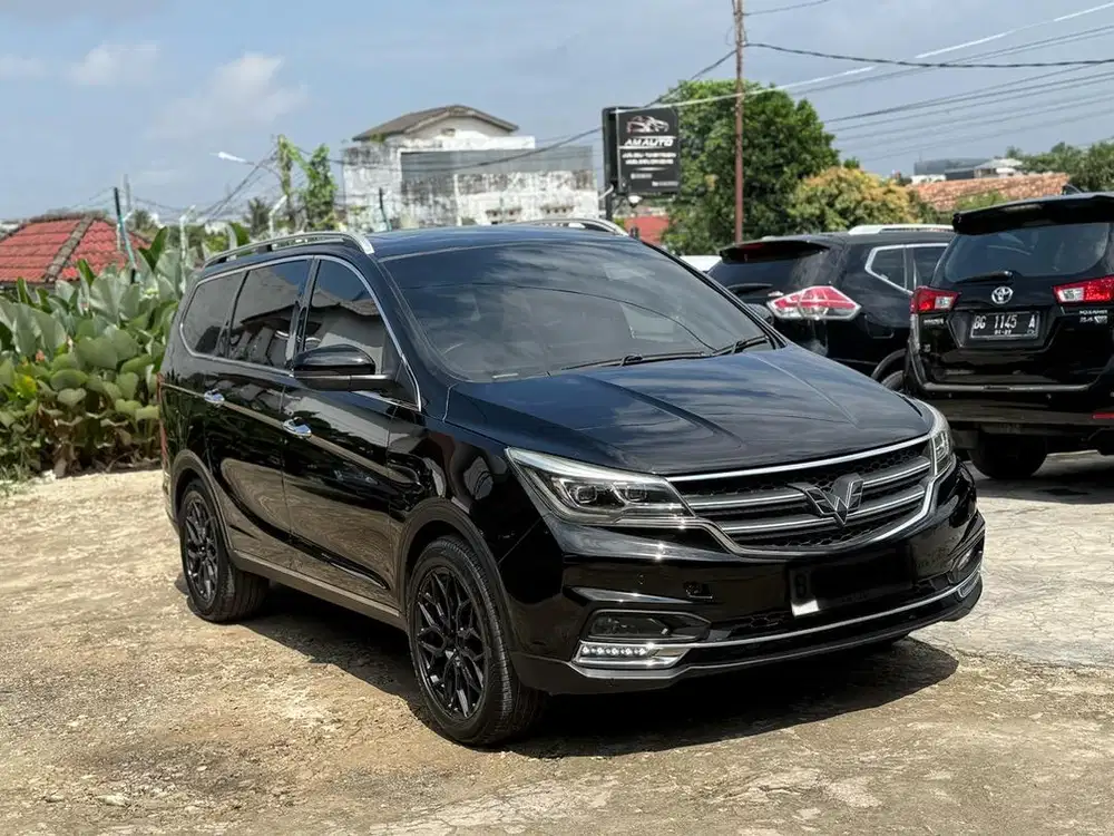 MEWAH MURAH WULING CORTEZ 1.8 L lux matic 2018 km 70an