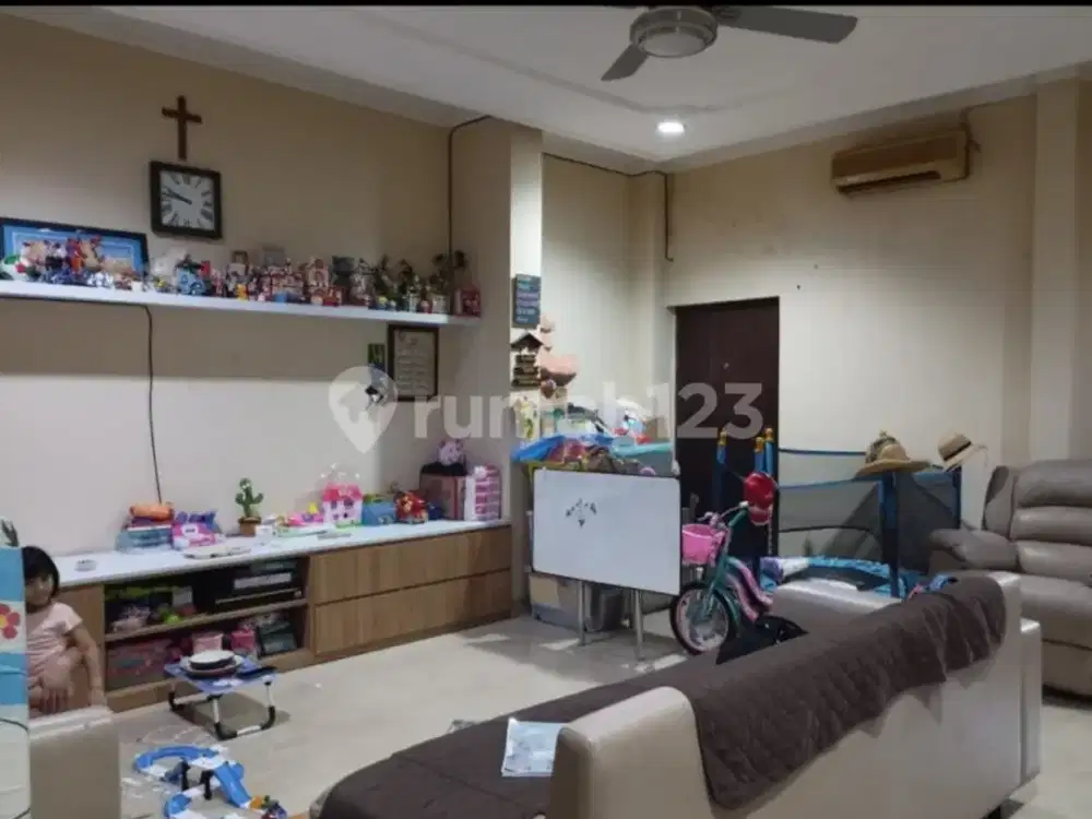 Jual Segera Rumah Minimalis Furnish Siap Huni Harga Nego di Serpong Tangerang