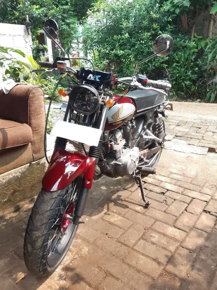 honda CB 100 Tahun 1976