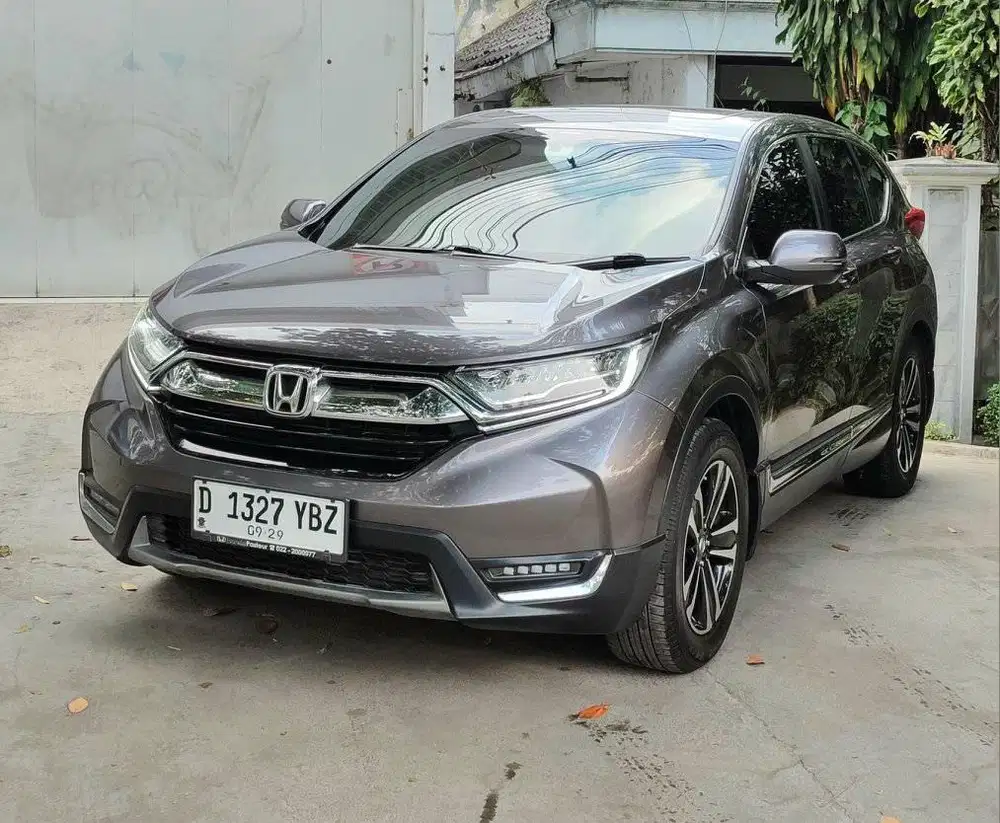 CRV PRESTIGE TURBO 1.5 AT 2019 SUNROOF LowKM 25rb RECORD HONDA BANDUNG