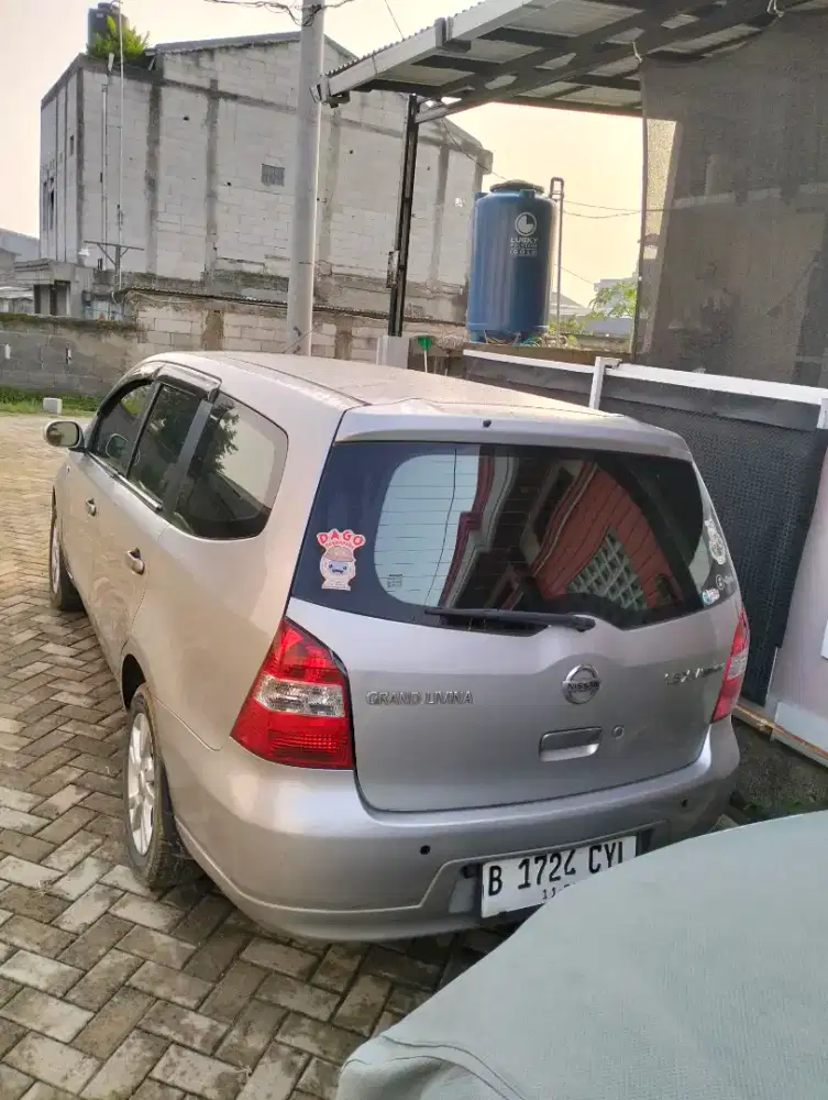 DIJUAL NISSAN GRAND LIVINA XV AT 2008