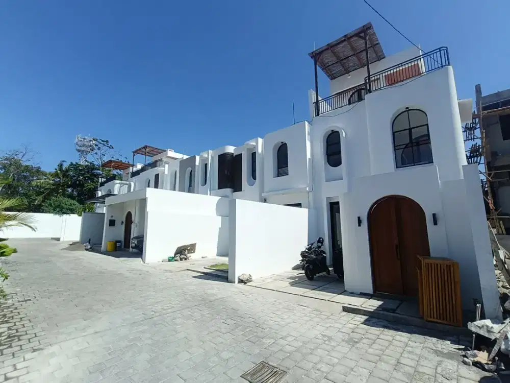 Vila Baru Ocean View di Jalan Utama Taman Mumbul, Nusa Dua - One Gate System