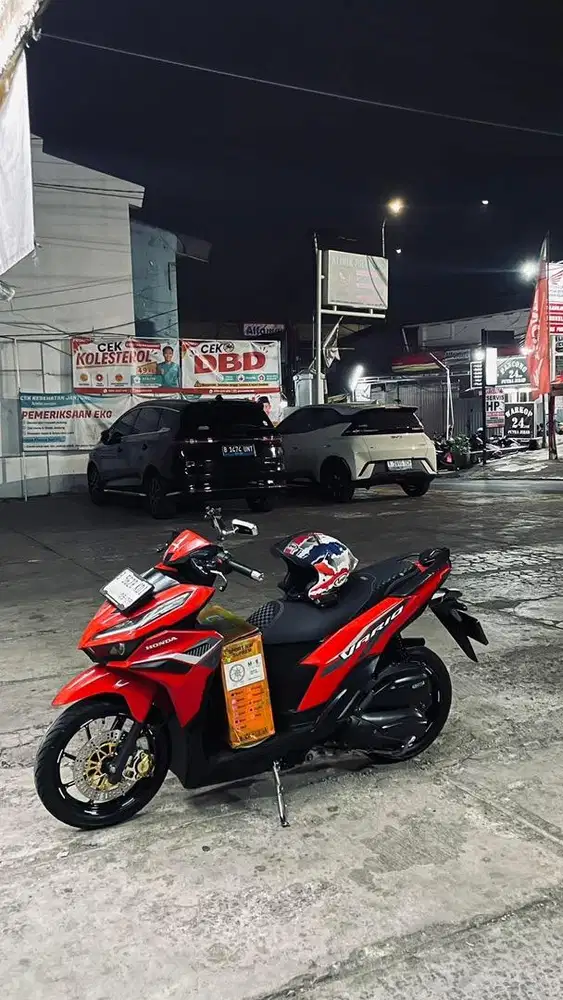 DELKEVIC M8 r14 vario