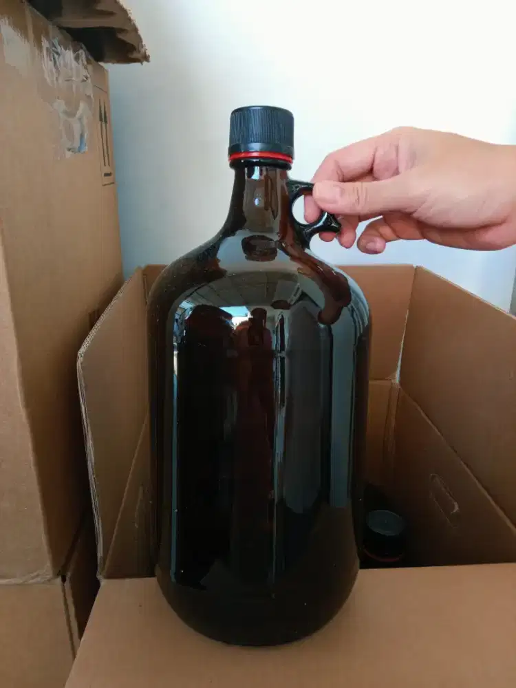 Botol kaca besar / pcs