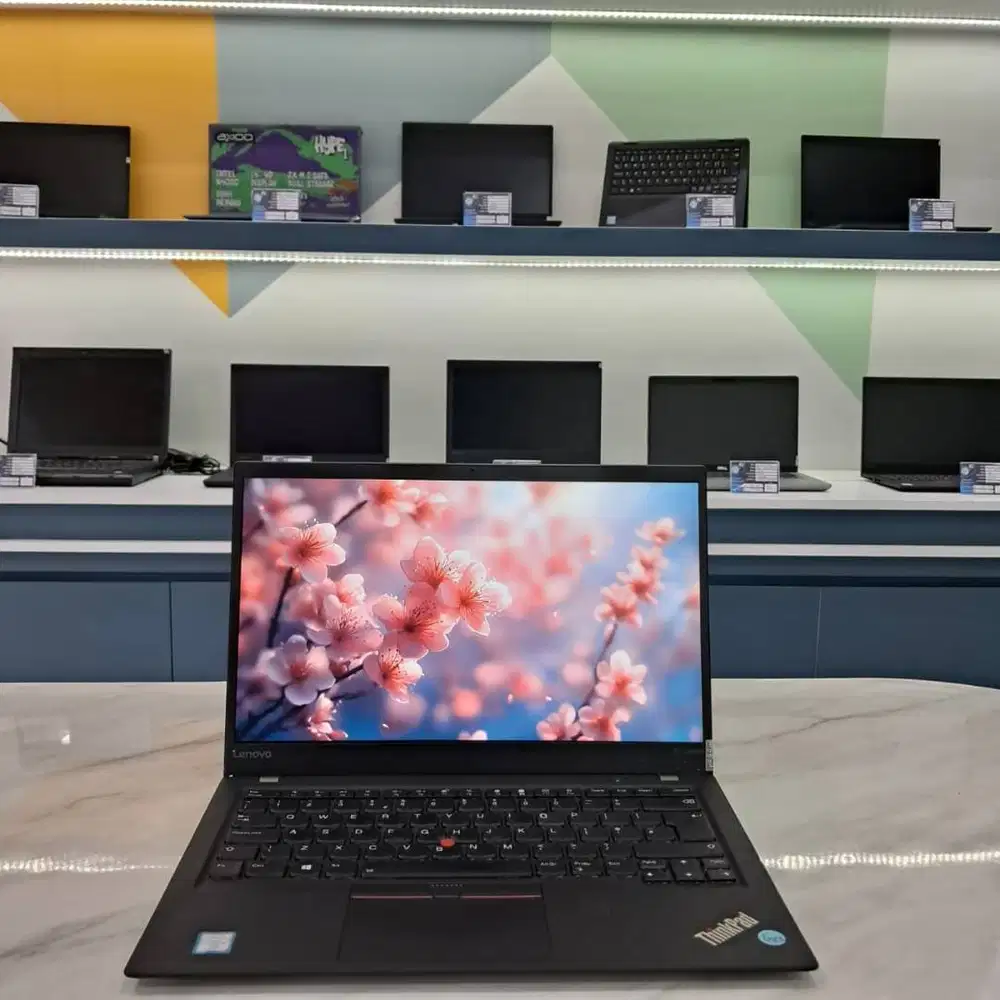 [LX113] Laptop LENOVO|8GB|256GB| Cocok untuk desain