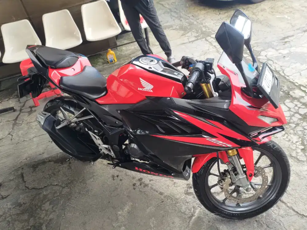 Dijual Honda CBR 150 R