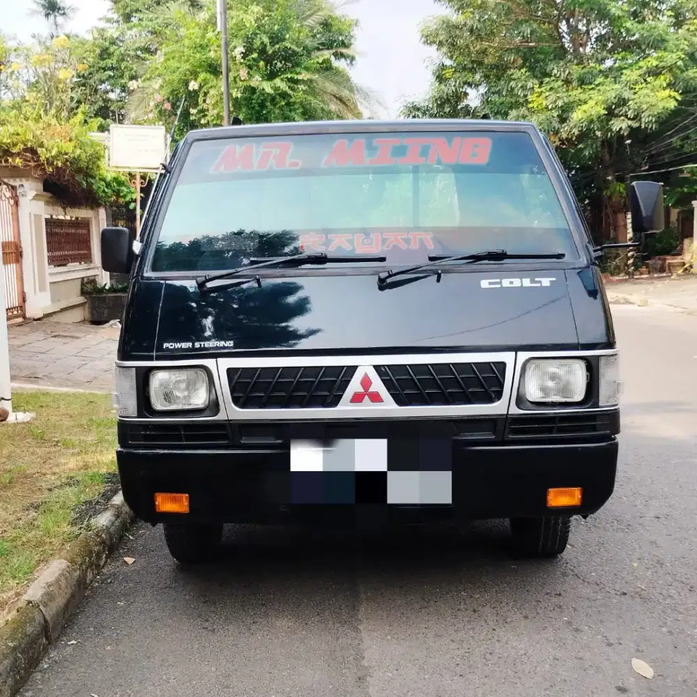 Mitsubishi L300 Pick-Up PS 2015