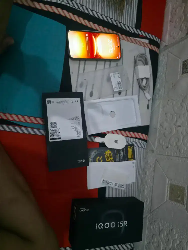 IQOO 15R 8/256 Pembelian 12 april 2026 ada buktinya