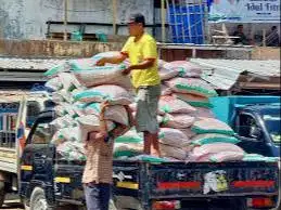 dicari buruh pikul barang dan pelaayanan toko