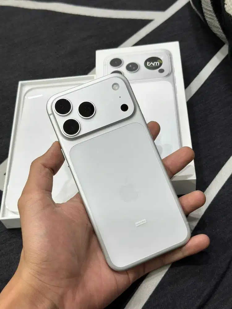 iPhone 17 Promax 256Gb iBox