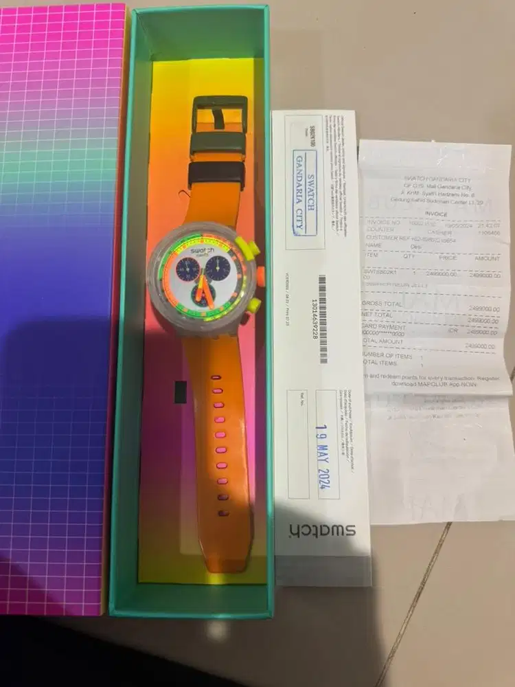 SWATCH Jam tangan analog