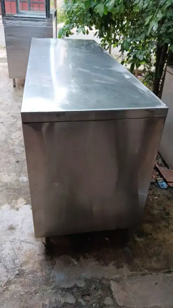 Stainles kabinet ada hambalan