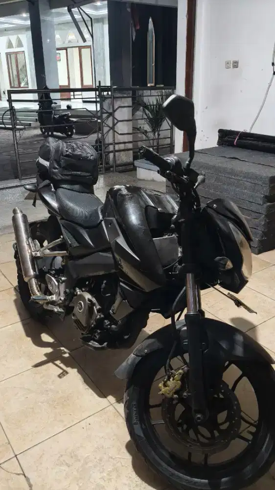 Bajaj/Kawasaki Pulsar NS 200