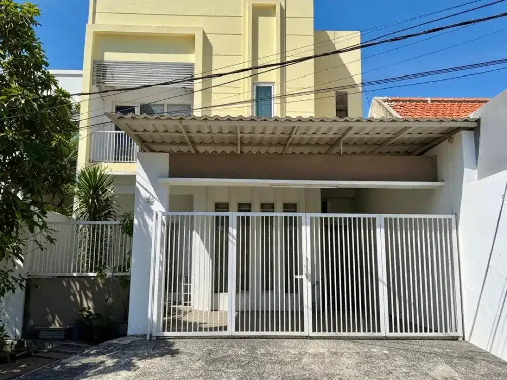 Rumah 2 lantai di Perumahan Sarono Jiwo, Jemursari