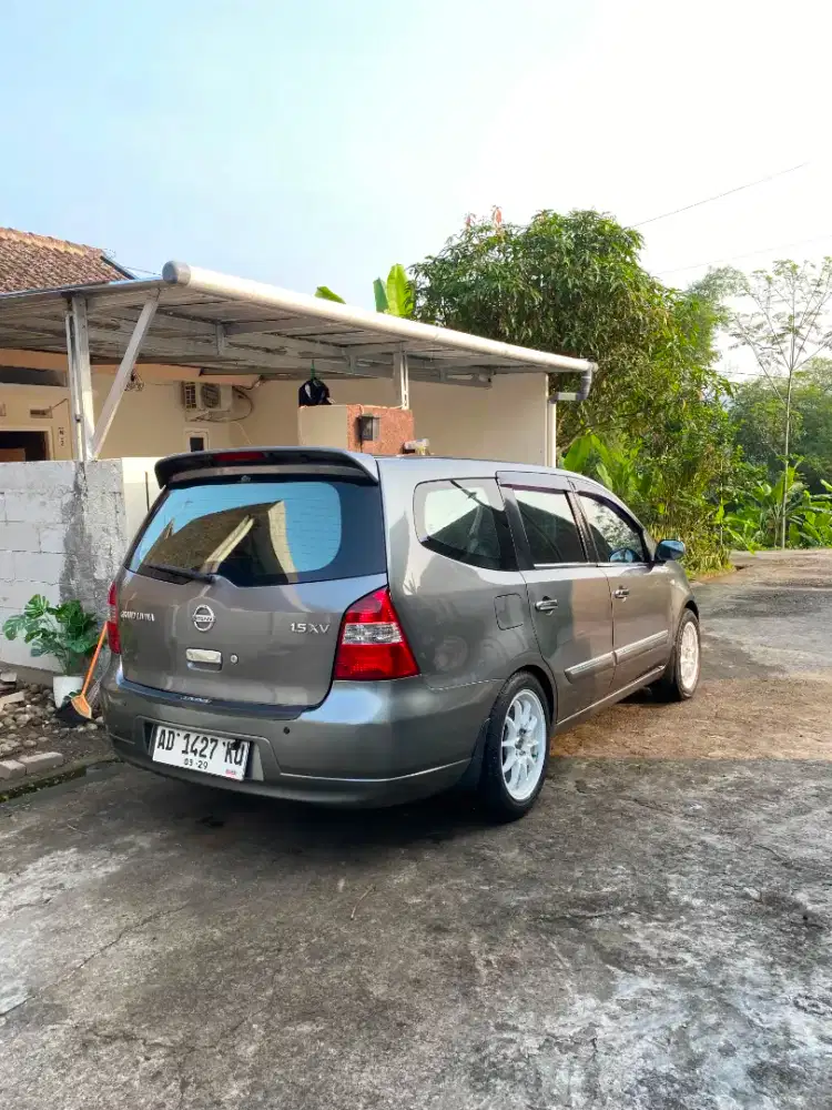 Grand Livina XV 2009 manual