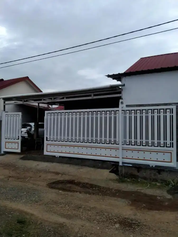 Pagar pintu gerbang tempahan berkualitas