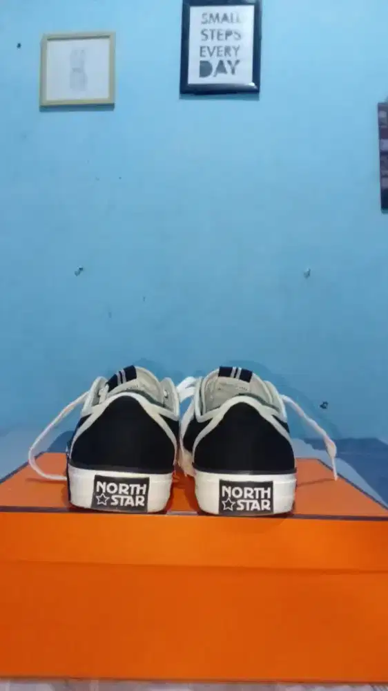 For sale Sepatu Nort Star