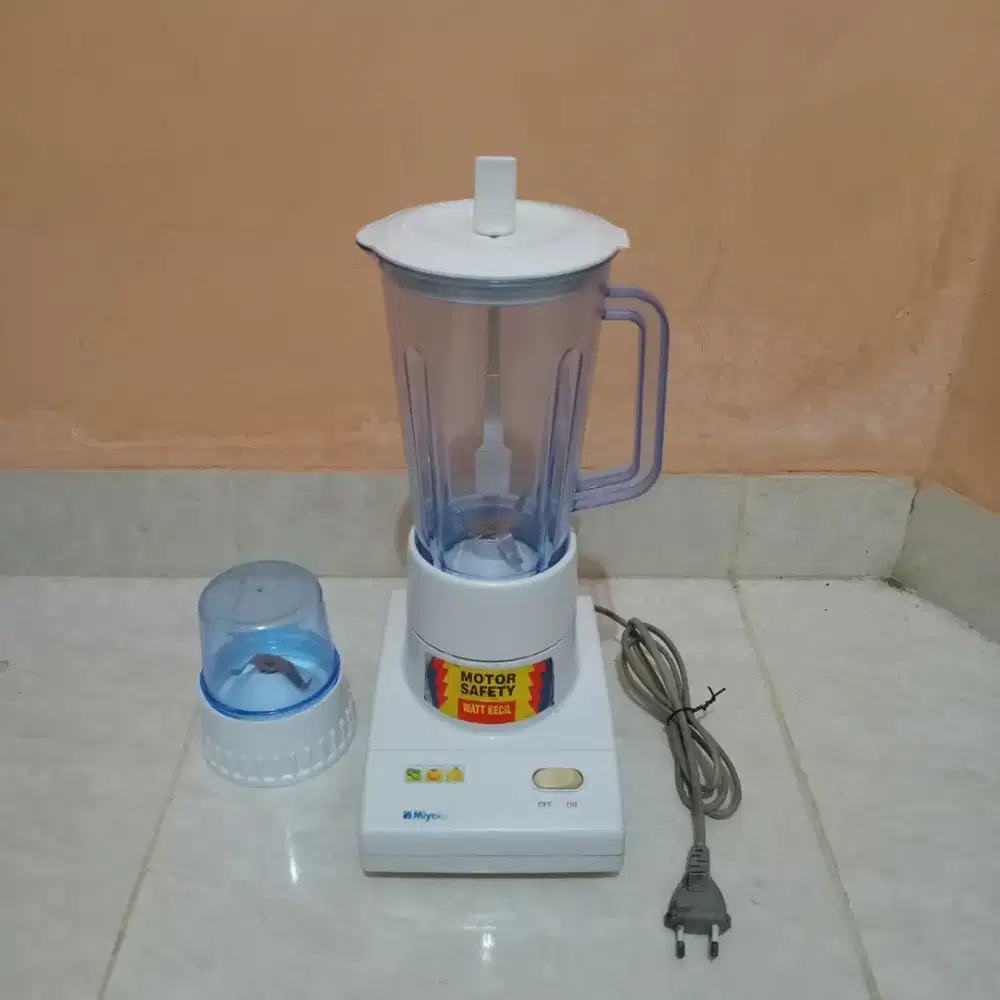 Blender 2 in 1 Merk Miyako Seri 1 Warna Putih (Plastik)