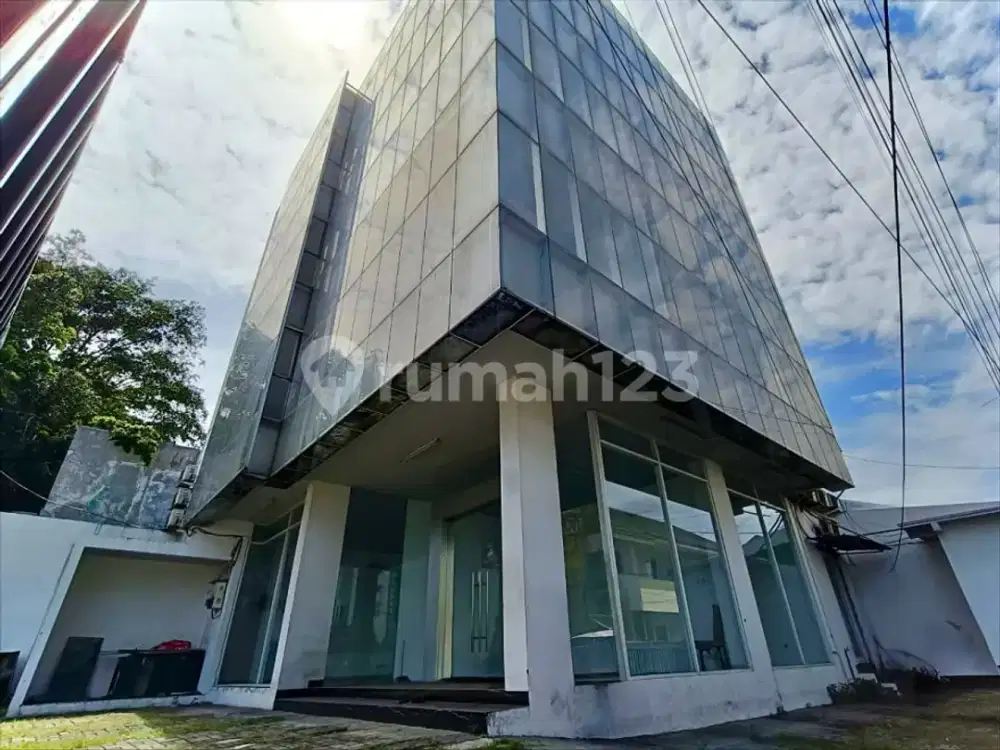 Gedung Kantor di Kebayoran Lama 4.5 Lantai Posisi Hoek - Jaksel